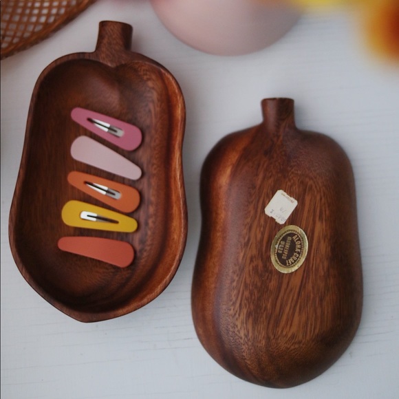 Set of 2 Vintage Monkey Pod Wooden Bowls - Picture 3 of 5